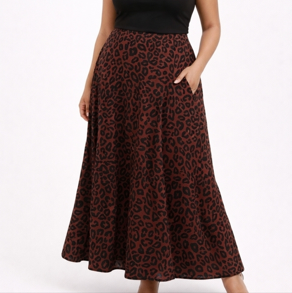 Leopard Print Maxi Skirt Size Small - Picture 1 of 9